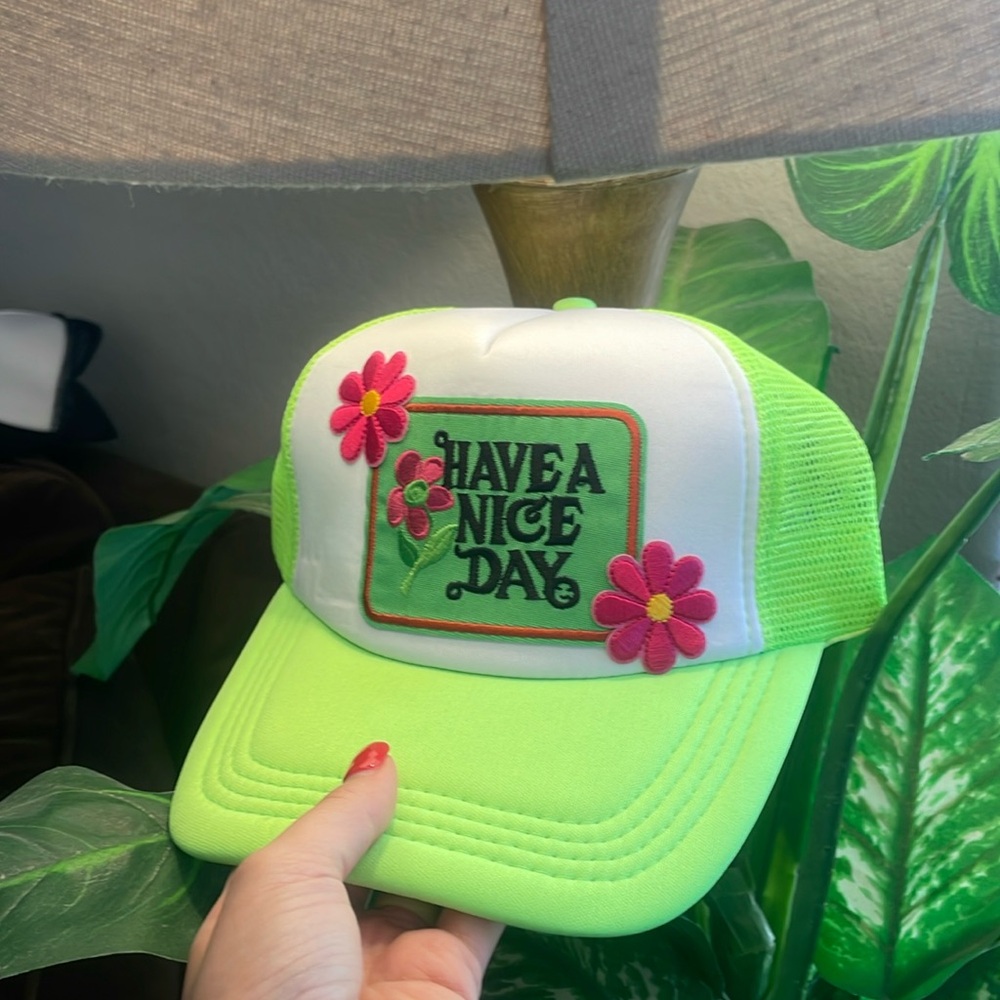 Trucker hat